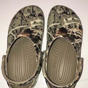 Camo crocs